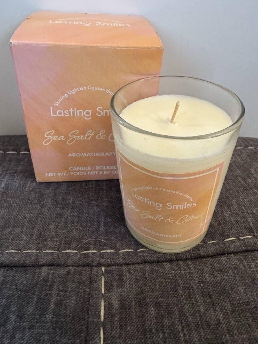 New Lasting Smiles Cause Candle Sea Salt Citrus Aromatherapy 6.87 oz MM44